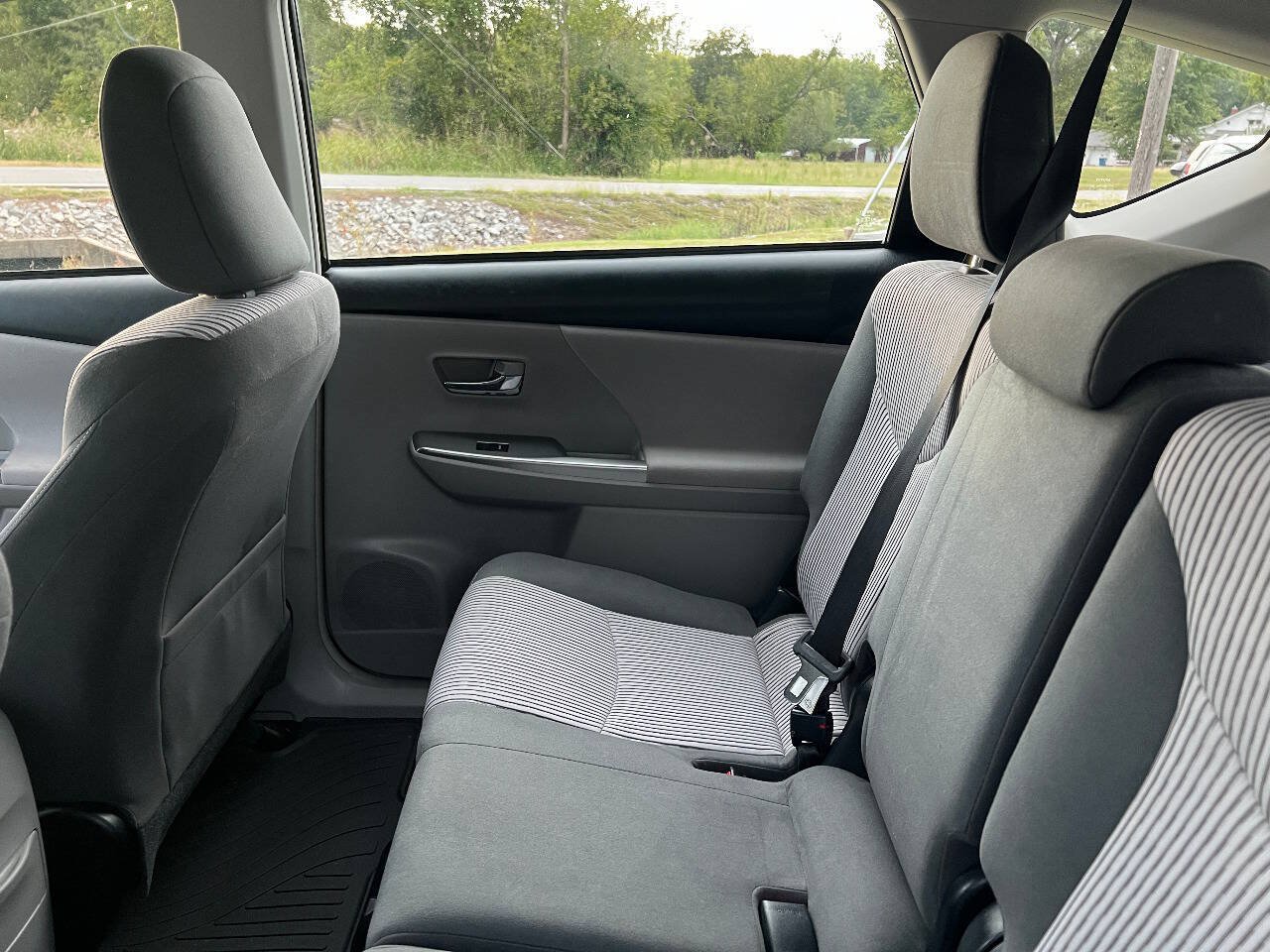 Used 2016 Toyota Prius V Two FWD image 13