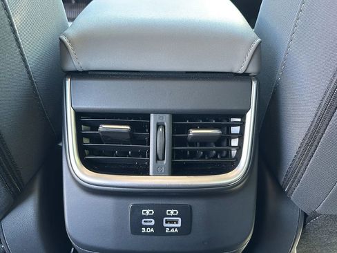 Used 2023 Subaru Outback Premium image 21