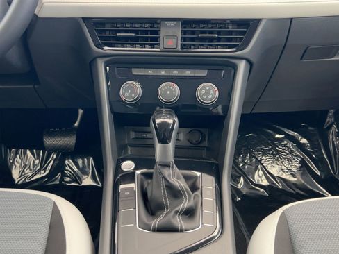 New 2026 Volkswagen Taos S image 18