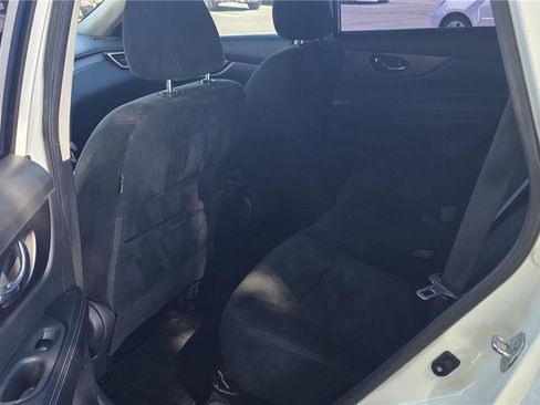 Used 2016 Nissan Rogue S FWD image 14