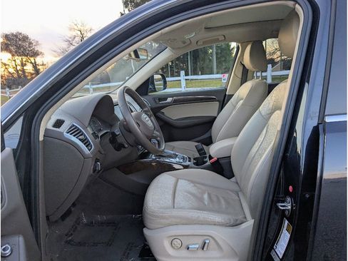 Used 2015 Audi Q5 2.0T Premium Plus w/ Technology Package image 14