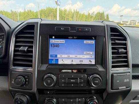 Used 2018 Ford F150 XLT w/ Equipment Group 302A Luxury AWD/4WD image 18
