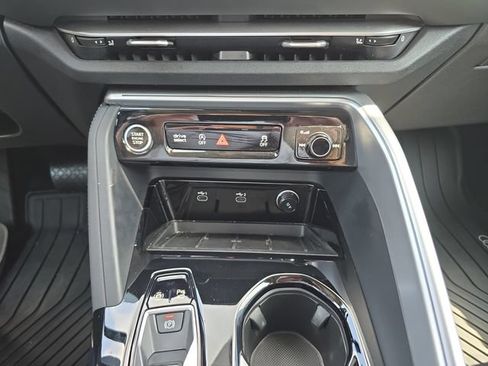 Used 2025 Audi Q5 Premium Plus w/ Premium Plus AWD/4WD image 27