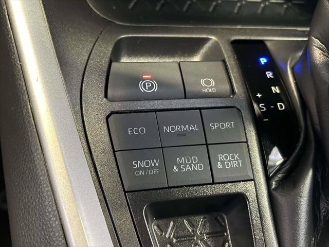 Certified 2025 Toyota RAV4 XLE AWD/4WD image 22