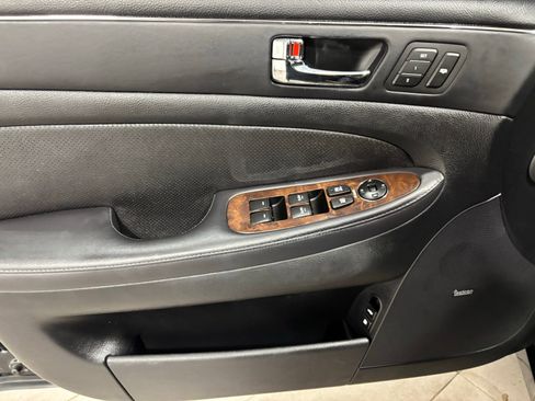Used 2011 Hyundai Genesis 3.8 w/ Technology Pkg 4 image 18