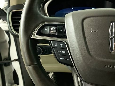 Used 2020 Lincoln Nautilus Premier w/ Equipment Group 101A image 12