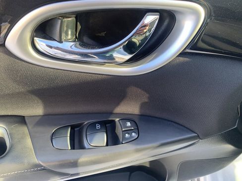 Used 2019 Nissan Sentra SV image 9