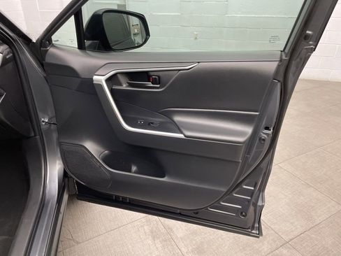 Used 2023 Toyota RAV4 LE image 27
