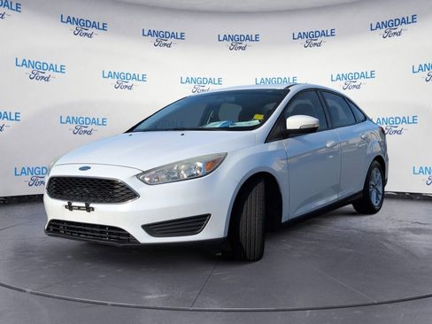 Used 2015 Ford Focus SE image 11