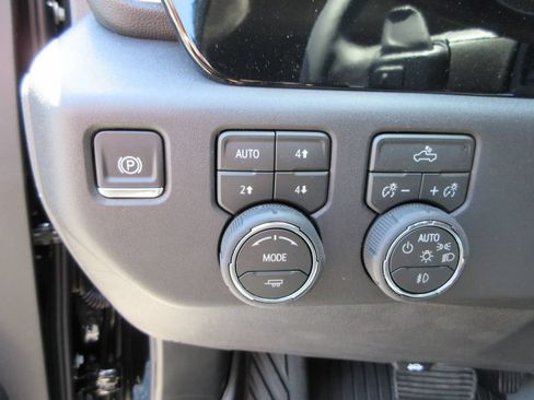 New 2026 Chevrolet Silverado 1500 LT Trail Boss w/ Convenience Package II AWD/4WD image 25