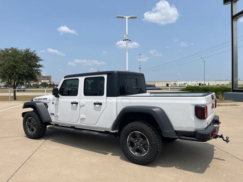 Used 2023 Jeep Gladiator Rubicon w/ Cold Weather Group AWD/4WD image 4