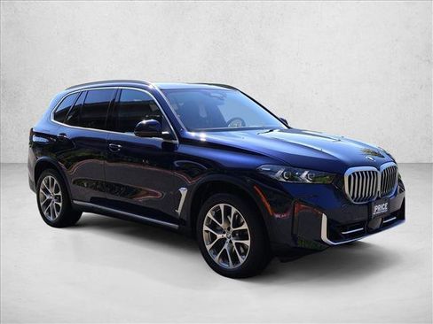 Certified 2026 BMW X5 xDrive40i AWD/4WD image 3