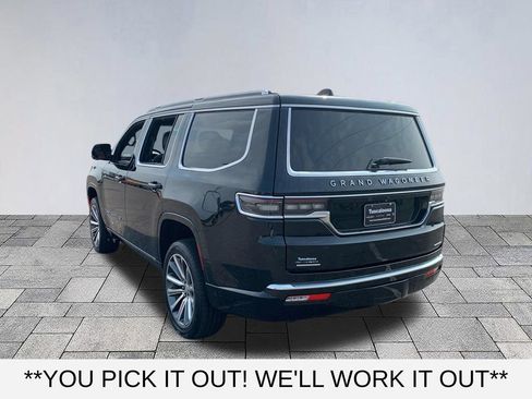 Used 2023 Jeep Grand Wagoneer Series II w/ Flexible Seating Group AWD/4WD image 5