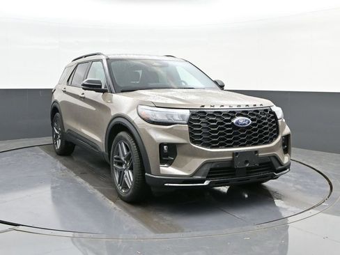 New 2026 Ford Explorer ST-Line w/ ST-Line Street Pack image 22