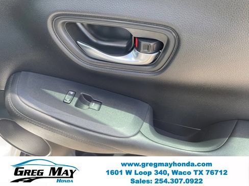 Used 2025 Honda HR-V LX image 23