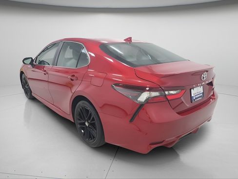 Used 2023 Toyota Camry SE w/ Protection Package (Q2) (TMS) FWD image 5