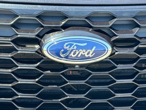 Used 2025 Ford Explorer ST-Line AWD/4WD image 8