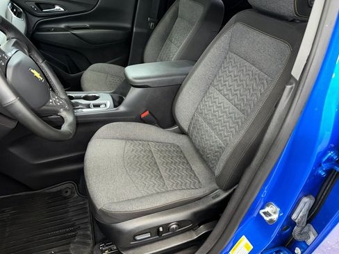 Certified 2024 Chevrolet Equinox LT image 2