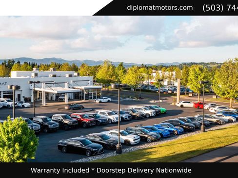 Used 2022 Tesla Model Y Performance image 2