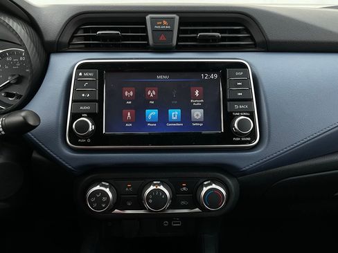 Used 2025 Nissan Versa SV image 24