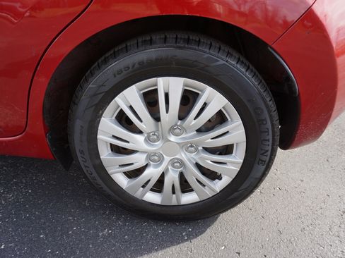 Used 2015 Nissan Versa Note SV image 32