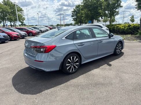 Used 2024 Honda Civic EX image 10