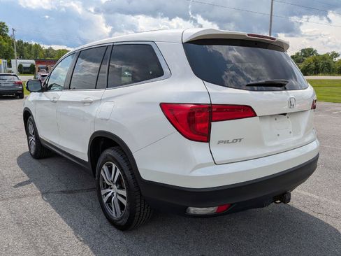 Used 2017 Honda Pilot EX image 7
