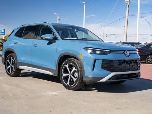 New 2026 Volkswagen Tiguan SE image 8