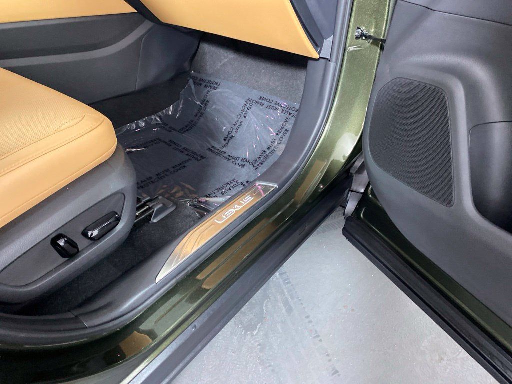 Used 2024 Lexus NX 350h AWD w/ Vision Package image 32