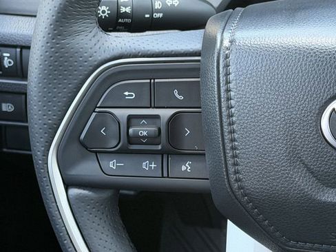New 2026 Toyota 4Runner TRD Off-Road Premium AWD/4WD image 15