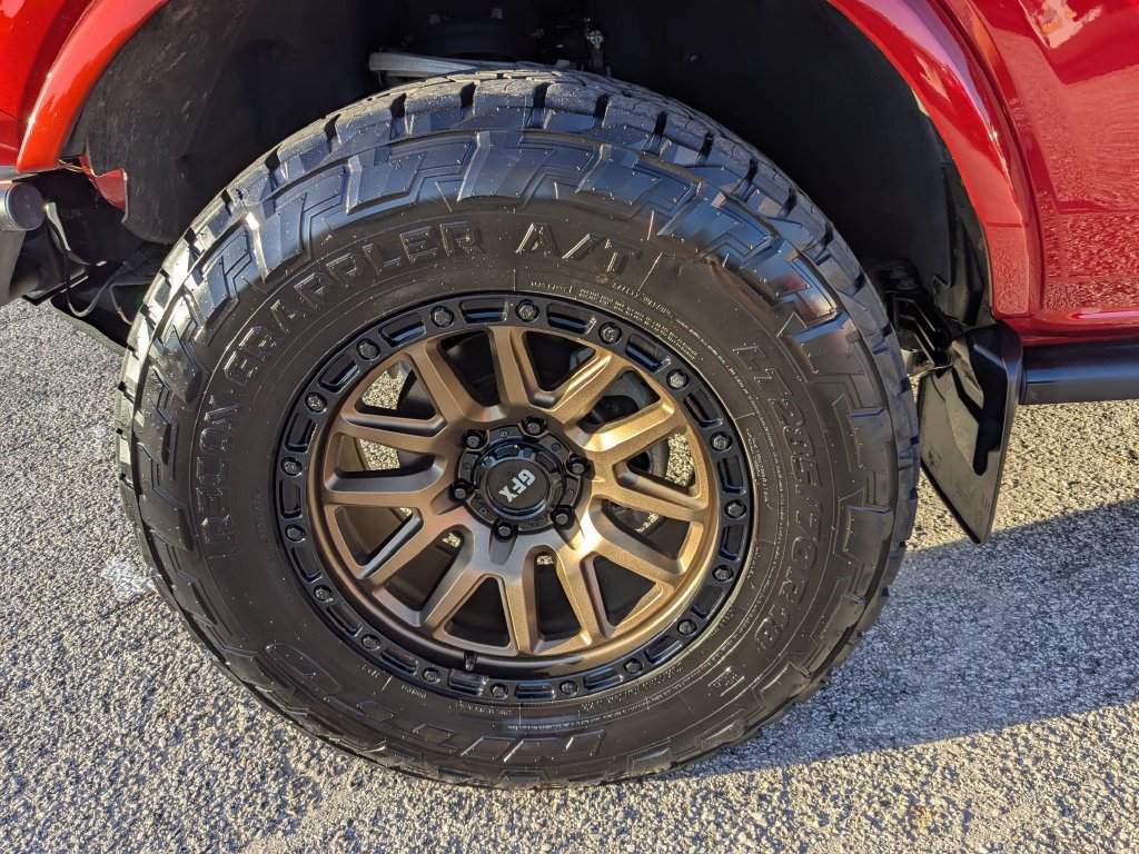 Used 2024 Ford Bronco Outer Banks AWD/4WD image 16