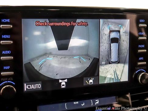 Used 2023 Toyota Sienna Platinum image 25