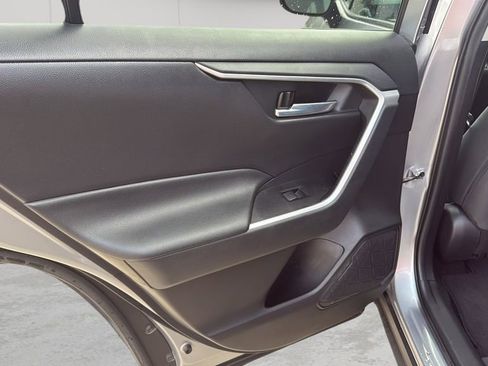 Used 2021 Toyota RAV4 XLE w/ Carpet Mat Package (TMS) image 43