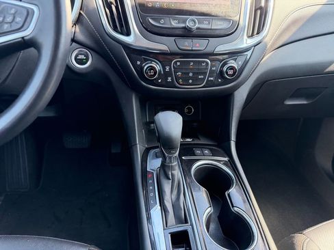 Used 2023 Chevrolet Equinox Premier AWD/4WD image 11