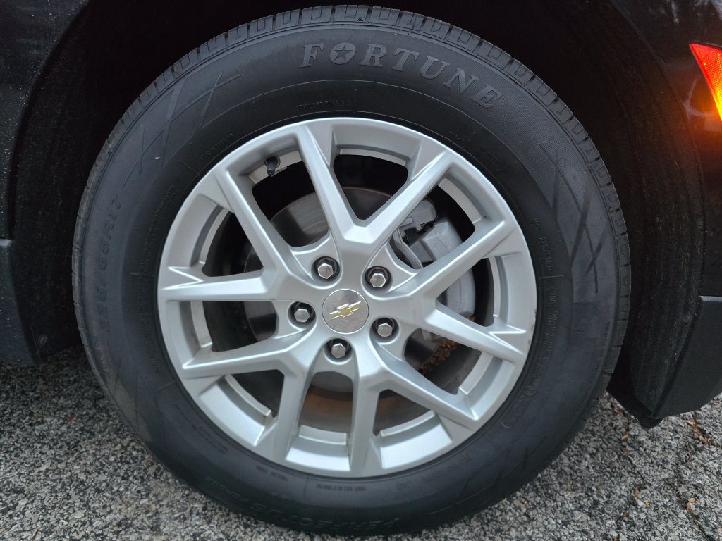 Used 2024 Chevrolet Equinox LT FWD image 19