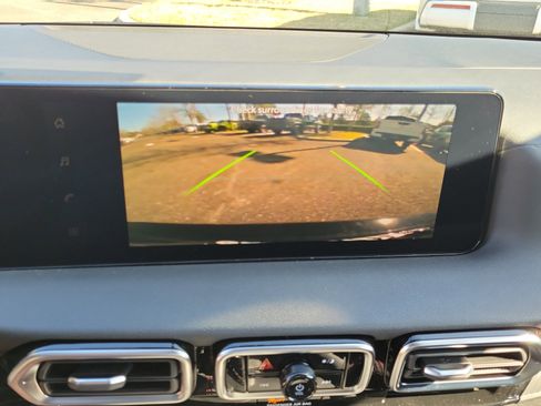 New 2026 Nissan Sentra SR w/ Floor Mat Package image 29