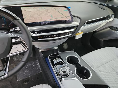 New 2025 Cadillac Lyriq Sport image 25