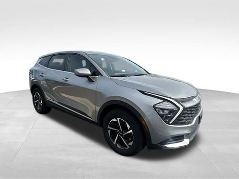 Used 2023 Kia Sportage LX AWD/4WD image 10
