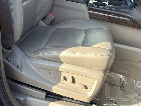 Used 2019 Chevrolet Tahoe LT w/ LT Signature Package image 15