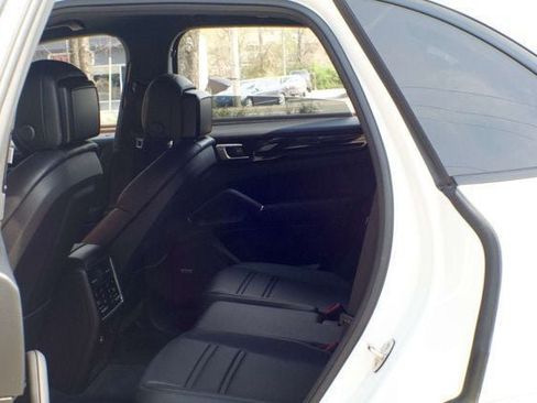 Used 2021 Porsche Cayenne S AWD/4WD image 44