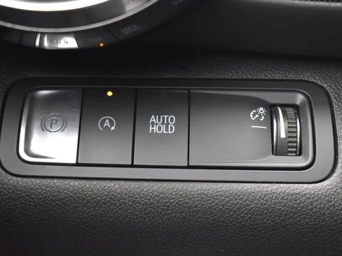 Used 2025 Chevrolet Equinox LT FWD image 22