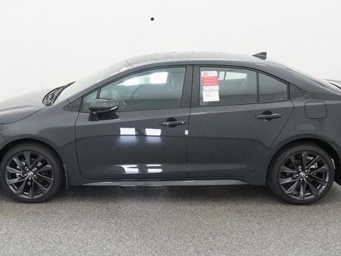 New 2026 Toyota Corolla SE FWD image 3
