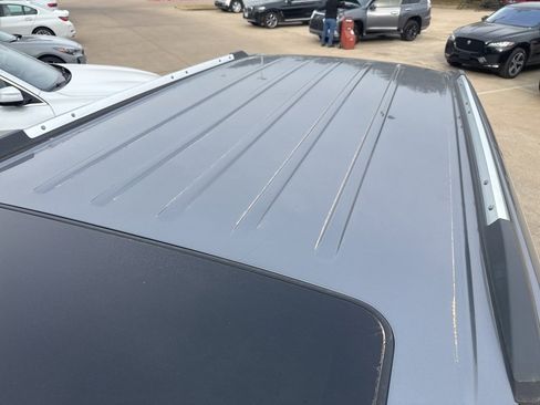 Used 2018 GMC Yukon Denali image 32