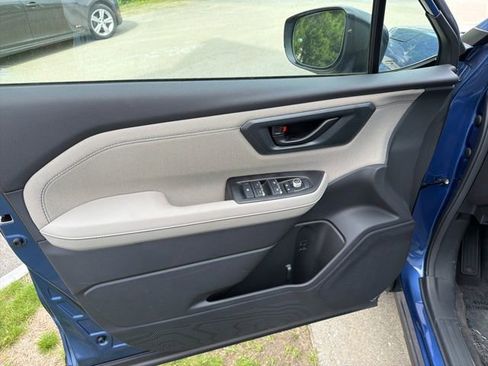 New 2026 Subaru Forester Premium AWD/4WD image 19