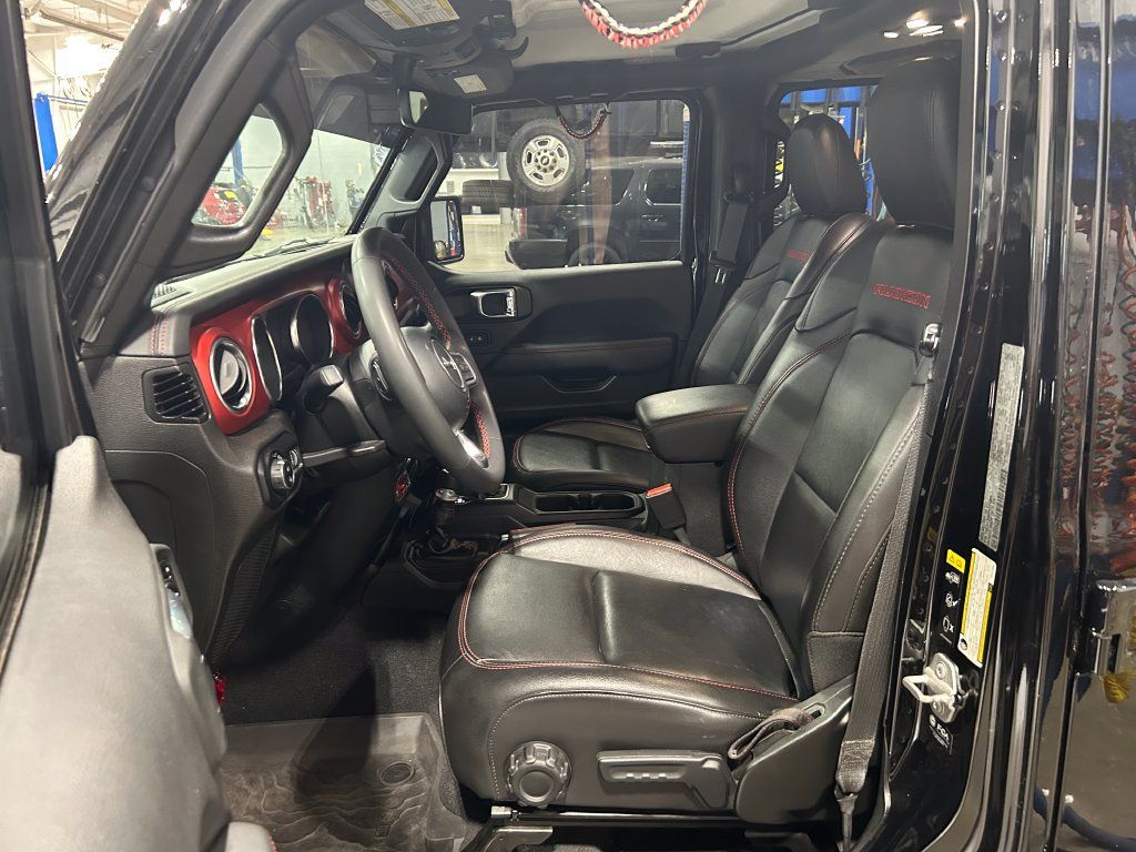 Used 2023 Jeep Gladiator Rubicon AWD/4WD image 3