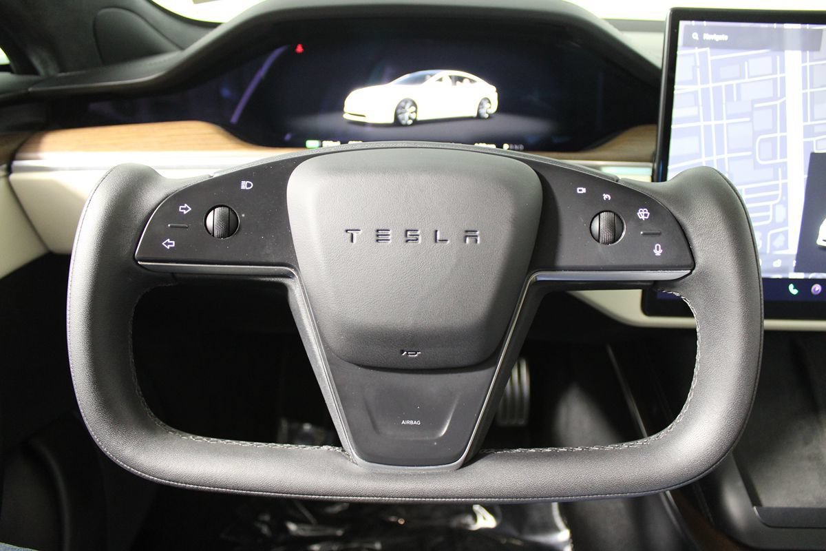 Used 2023 Tesla Model S Standard Range AWD/4WD image 10