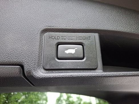 Certified 2025 Acura RDX SH-AWD image 31