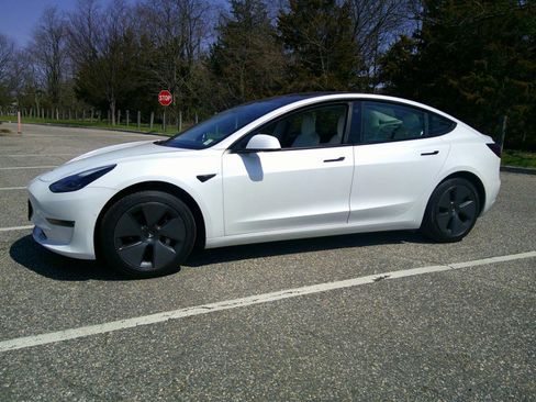 Used 2021 Tesla Model 3 Long Range AWD/4WD image 20