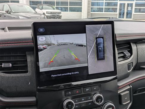 Used 2024 Ford Expedition Max Limited image 14