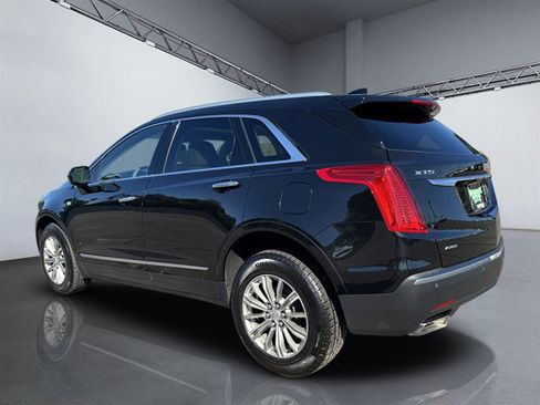 Used 2017 Cadillac XT5 Luxury w/ LPO, Wheel Lock Package AWD/4WD image 5
